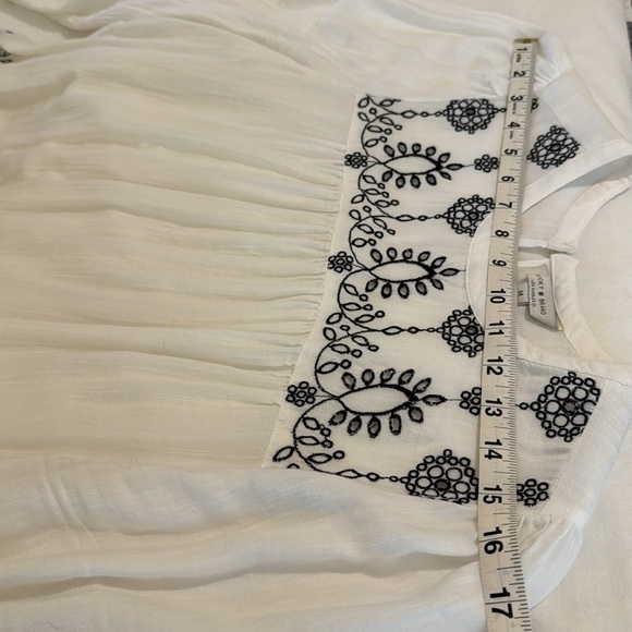 Lucky Brand Blouse, White Flowy with Navy Detail | Size M - Picture 9 of 12
